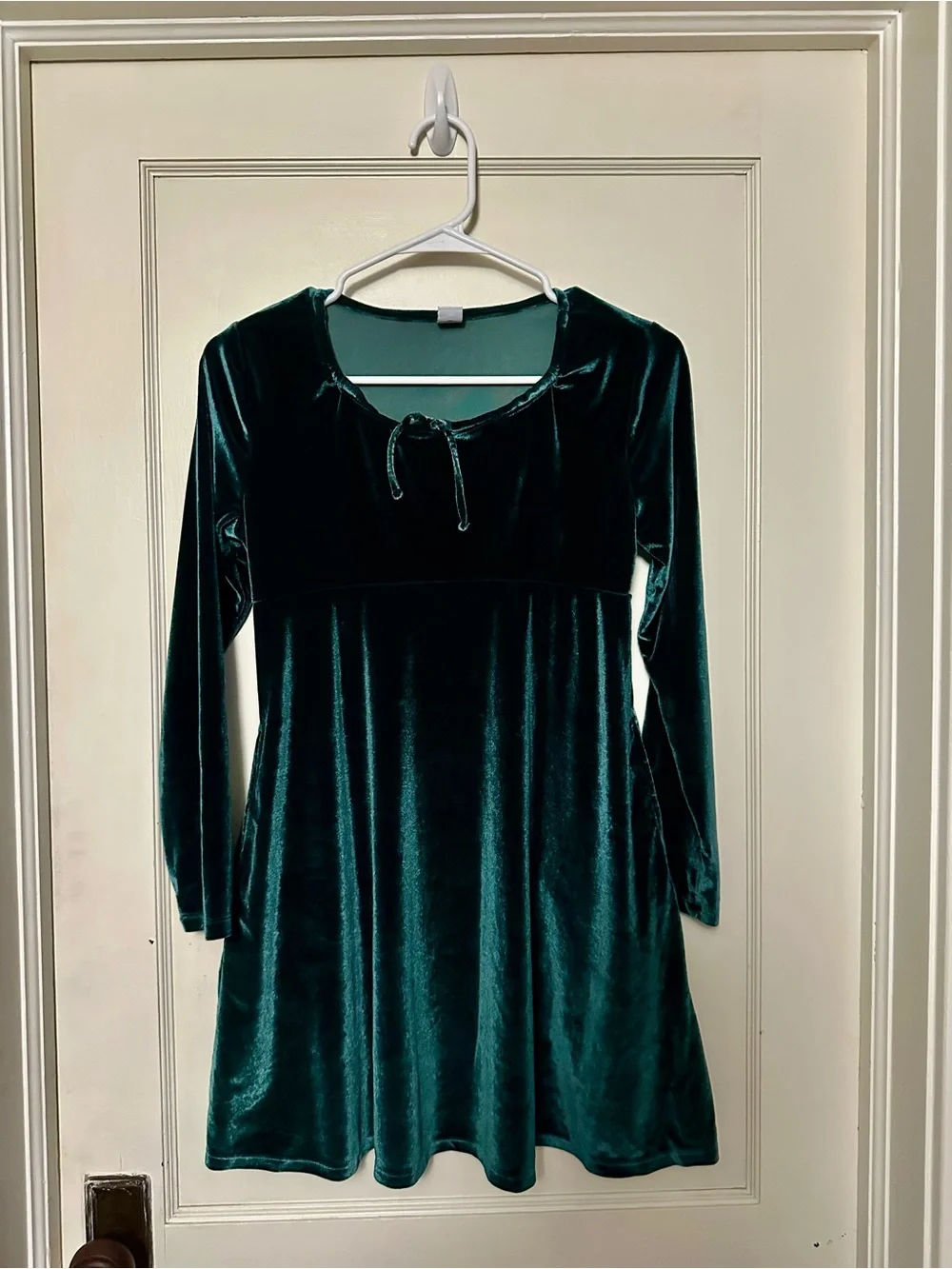 old navy long sleeve green dress Emerald Velvet Long-Sleeve Empire satin prom gown